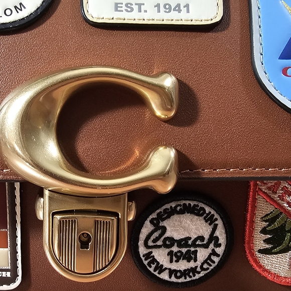 Coach Patches Studio 19 Bag Tan Leather NWT Coach C8078 here on itsasalesworld - Picture 11 of 13